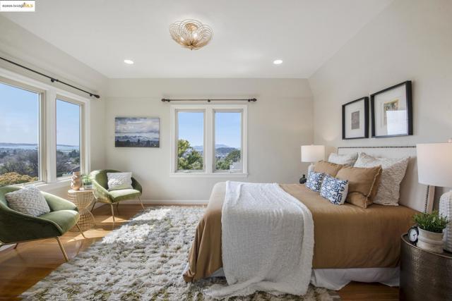 981 Indian Rock Ave, Berkeley CA: https://media.crmls.org/mediaz/b56794c7-61f1-44f7-be0c-aa79ebc8231a.jpg