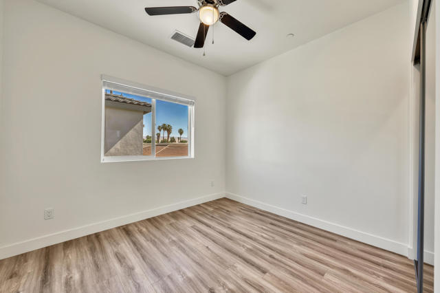 33912 Whispering Palms Trail, Cathedral City CA: https://media.crmls.org/mediaz/b567fd0a-f0bd-4137-a6f1-848dbe50302c.jpg