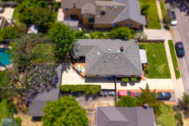 1134 Bella Vista Avenue, Pasadena CA: https://media.crmls.org/mediaz/b5688f32-8197-4da6-a127-68f560d12eff.jpg