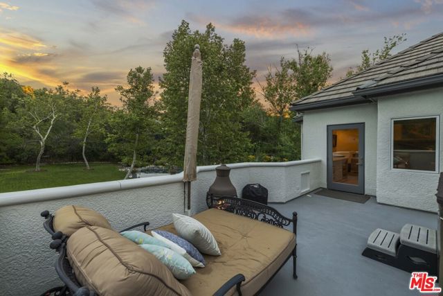 Image 38 of 64 For 26954 Whitehorse Place