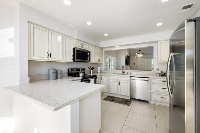 320 Vista Royale Drive, Palm Desert, CA 92211