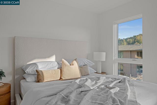 3742 Mt. Diablo Blvd, Lafayette CA: https://media.crmls.org/mediaz/b56a9c81-bd2d-45b2-85c2-23af2de01852.jpg