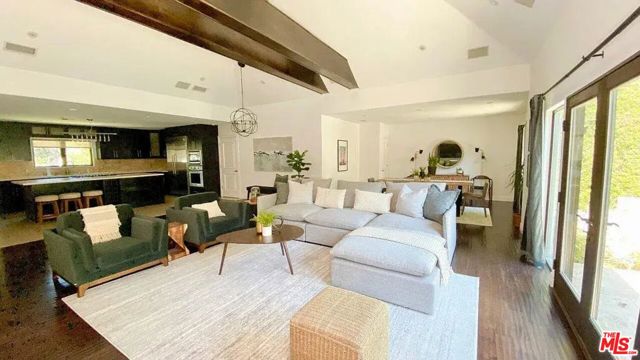 13201 Bloomfield Street, Sherman Oaks CA: https://media.crmls.org/mediaz/b56b18c6-790b-4418-9635-7e3f78e01923.jpg
