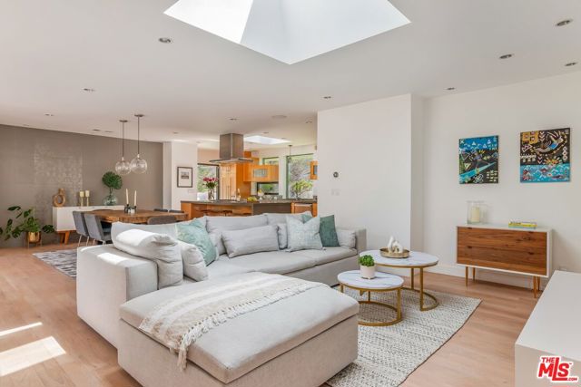 874 N Norman Place, Los Angeles CA: https://media.crmls.org/mediaz/b56b88e8-f727-46f8-b08e-130aff2bf4b8.jpg