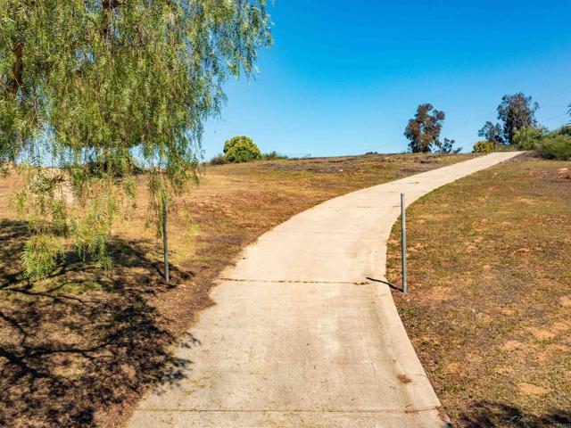 Detail Gallery Image 10 of 42 For 18405 Rangeland Rd, Ramona,  CA 92065 - – Beds | – Baths