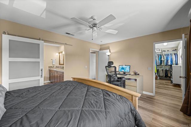 10965 Elderwood Ct, Scripps Miramar CA: https://media.crmls.org/mediaz/b56c1ab5-261d-4fc3-beaf-ab03a917c833.jpg
