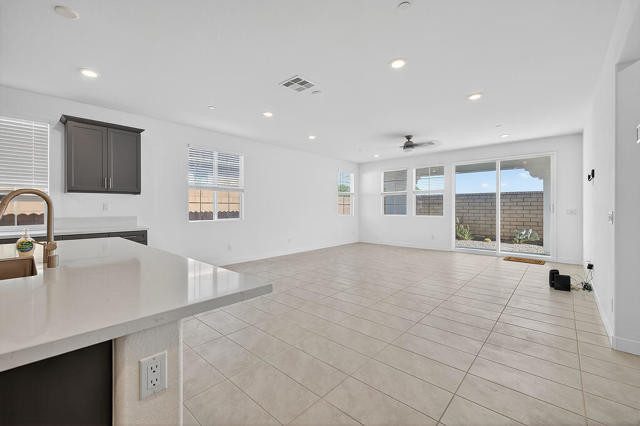 73514 Cierra Street, Palm Desert CA: https://media.crmls.org/mediaz/b56c63e7-b16e-4840-a02c-c366759673d1.jpg