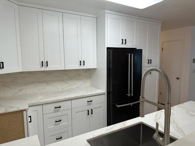 808 Red Leaf Court, San Francisco CA: https://media.crmls.org/mediaz/b56c9d2c-fafc-4237-a7d1-3f42c4e83431.jpg