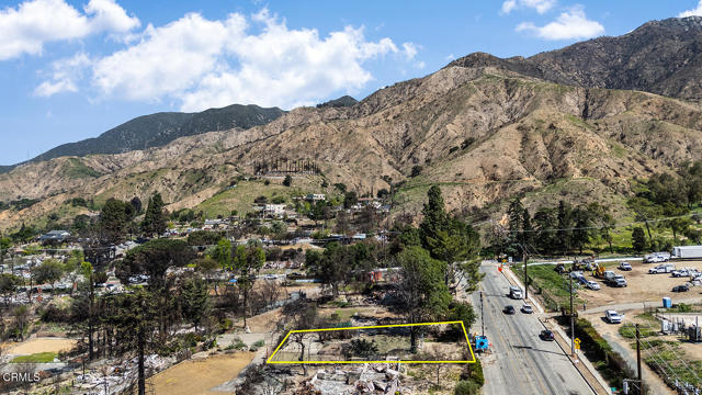 600 McWilton Place, Altadena CA: https://media.crmls.org/mediaz/b56ca012-397e-4c5b-82bf-58283ce2e8cd.jpg