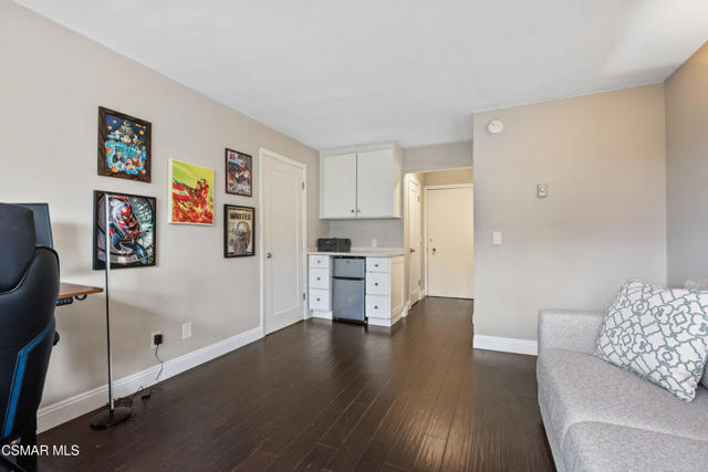 5000 S Centinela Avenue, Los Angeles CA: https://media.crmls.org/mediaz/b56cdc83-05db-4e58-9beb-f1ecef2f870a.jpg