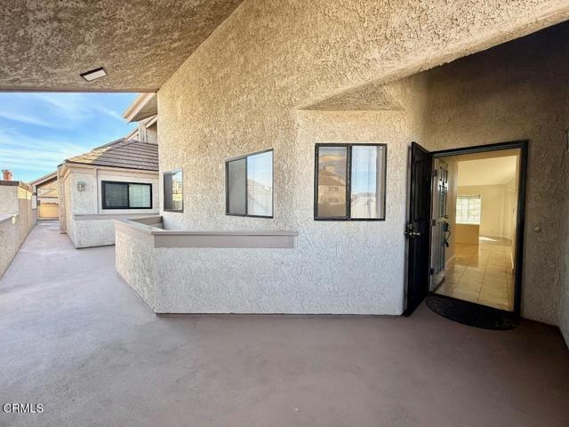 Detail Gallery Image 2 of 41 For 574 Island View Cir, Port Hueneme,  CA 93041 - 4 Beds | 2 Baths