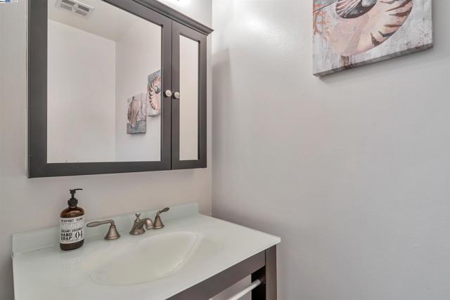 Image 16 of 33 For 3433 Norton Way  6