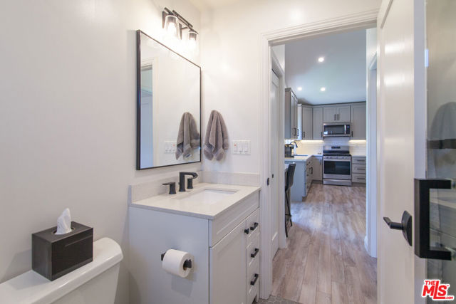 3920 W Clark Avenue, Burbank CA: https://media.crmls.org/mediaz/b56e84e4-a224-44f0-8f32-8ba1f5038c3f.jpg