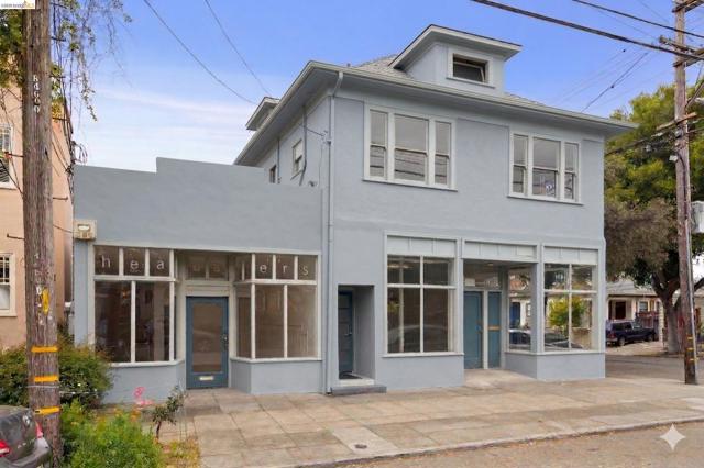 1718 Bancroft Way, Berkeley CA: https://media.crmls.org/mediaz/b56ff300-ec18-423d-bf81-9f235128d877.jpg