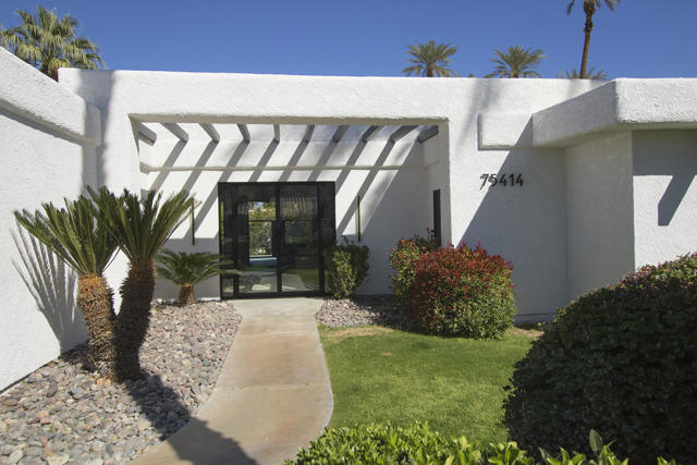 75414 Palm Shadow Drive, Indian Wells CA: https://media.crmls.org/mediaz/b5708087-ccaf-48a2-868f-86b8526dde90.jpg