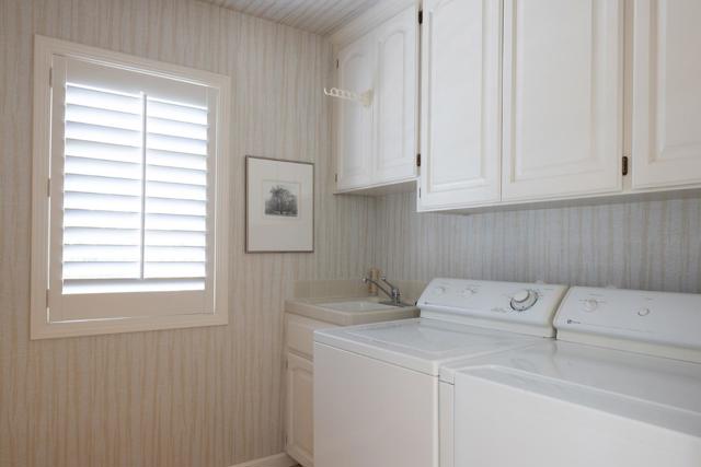 26048 Paseo Del Sur, Monterey CA: https://media.crmls.org/mediaz/b57256b5-f2b4-498b-8460-4c6a449b3e02.jpg