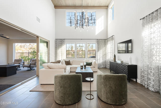2492 Rondell Road, Camarillo CA: https://media.crmls.org/mediaz/b572b92f-b419-4d7d-8773-d57144d38eac.jpg