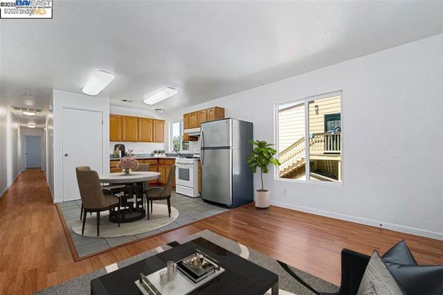 1547 N 23rd Ave., Oakland CA: https://media.crmls.org/mediaz/b572cb13-970e-45f2-aa32-957d66d947eb.jpg