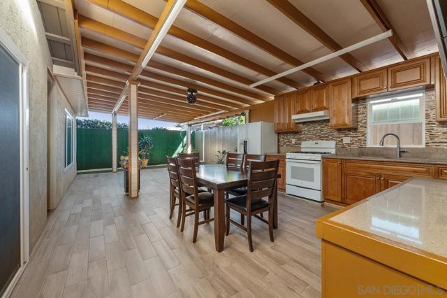 Image 20 of 27 For 10343 Greenford Dr