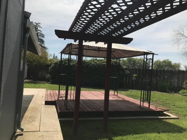 1274 Devonwood Drive, Merced CA: https://media.crmls.org/mediaz/b5745ac7-2397-413e-87d3-3f3d8791c560.jpg
