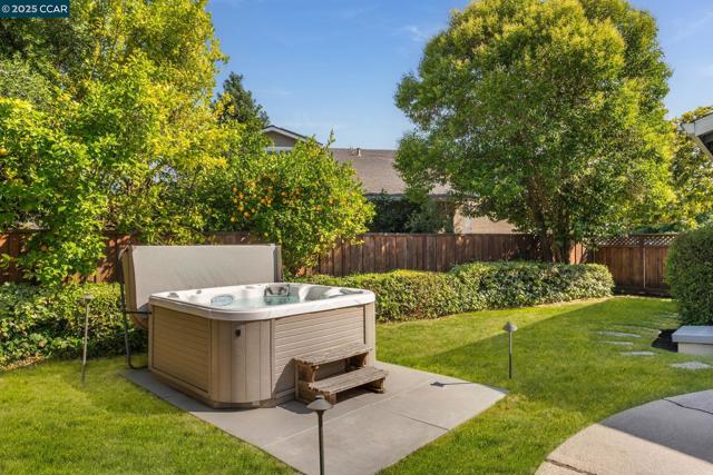 169 Larkwood Cir, Danville CA: https://media.crmls.org/mediaz/b57509d9-f87d-425a-b3b1-83c707d6317d.jpg