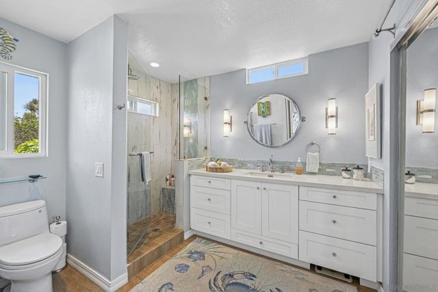 602 HOLLYRIDGE DRIVE, Encinitas CA: https://media.crmls.org/mediaz/b576863a-59ab-45cc-b527-32b1cd34be12.jpg