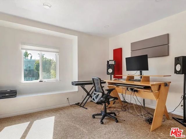 7939 W 80th Street, Playa del Rey CA: https://media.crmls.org/mediaz/b578fa02-f452-42e8-8764-275daefbce95.jpg
