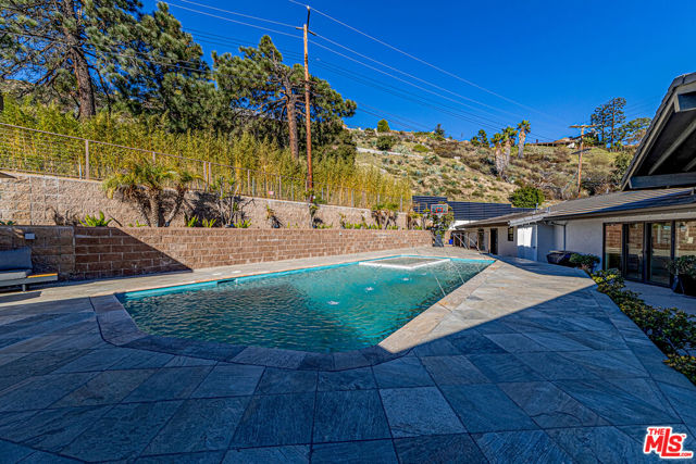 Image 39 of 56 For 3001 Cloudcrest Road