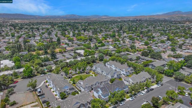 1734 Catalina Ct, Livermore CA: https://media.crmls.org/mediaz/b57952b3-2782-4137-b45a-e8b6472ca3f3.jpg