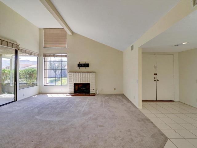 35738 Calle Montigo, Cathedral City CA: https://media.crmls.org/mediaz/b579553b-2dbf-4920-8284-6965579b1f8a.jpg