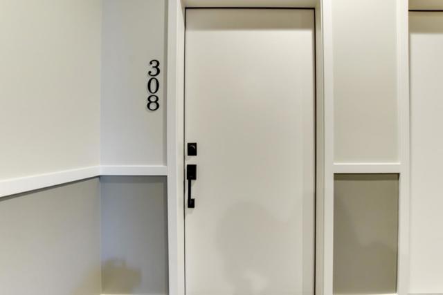 400 San Benito Street, Hollister CA: https://media.crmls.org/mediaz/b57a4402-f32b-48f4-a1d0-587a7d97e0e9.jpg