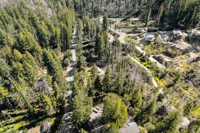 15995 Big Basin Way, Boulder Creek CA: https://media.crmls.org/mediaz/b57ac235-b3ad-4687-8595-94af43ee642e.jpg