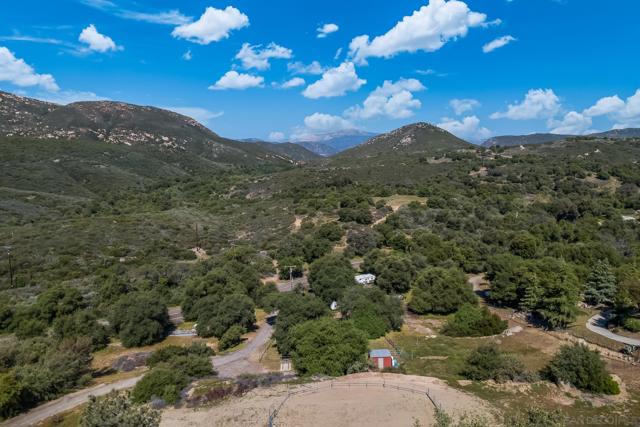 10649 Boulder Creek Rd, Descanso CA: https://media.crmls.org/mediaz/b57b340d-e853-4684-a636-72d423d5b39f.jpg