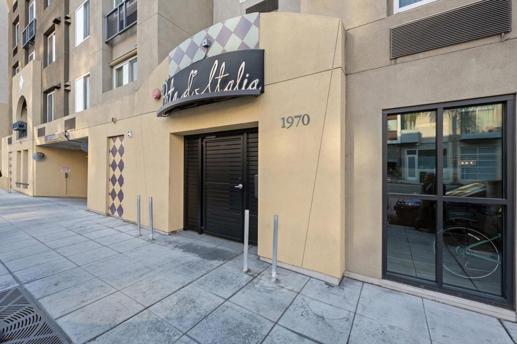 1970 Columbia Street - photo 14