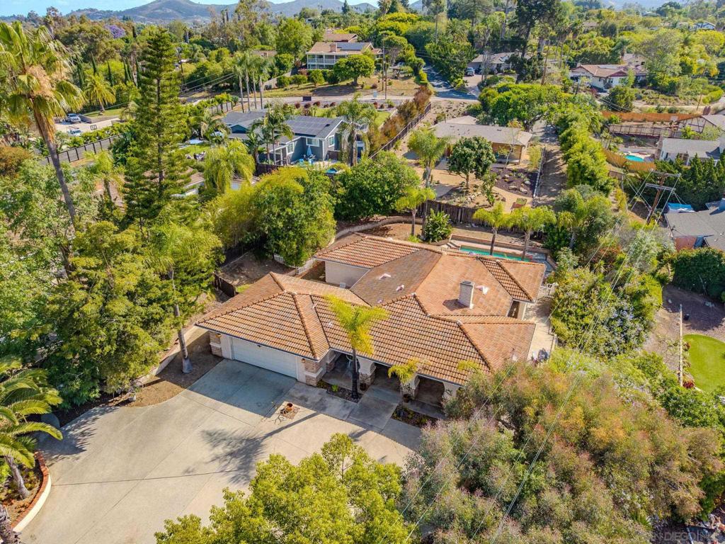 1845 Alta Vista