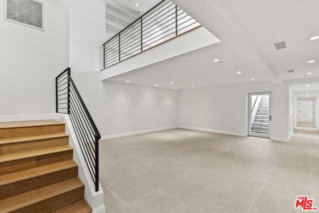 530 N Alta Vista Boulevard, Los Angeles CA: https://media.crmls.org/mediaz/b57c439a-2420-44c5-b9cc-ccf927a74588.jpg