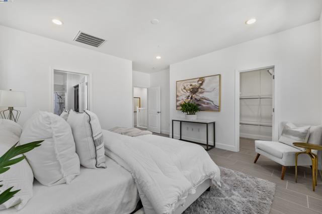 38930 Lemongrass Way, Newark CA: https://media.crmls.org/mediaz/b57d2d20-d564-42a9-a217-129cdaf5b650.jpg