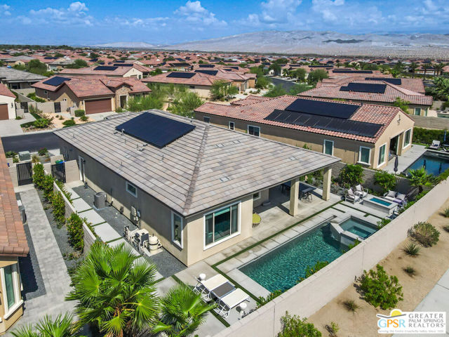 76 Claret, Rancho Mirage CA: https://media.crmls.org/mediaz/b57d6532-f8da-4658-b4bb-2bdfaf6acbf9.jpg