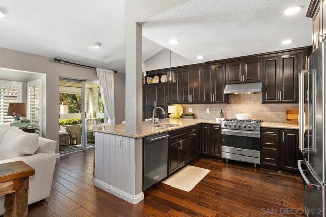 4533 Gesner St, San Diego CA: https://media.crmls.org/mediaz/b57e8cd2-724b-415e-b94e-6fe7d24f485c.jpg