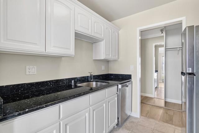 8 Commodore Drive, Emeryville CA: https://media.crmls.org/mediaz/b57f0076-7867-47b6-b57e-3b0caba93bb8.jpg