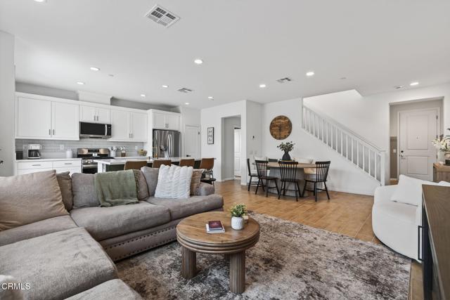 Detail Gallery Image 7 of 78 For 246 San Miguel Island Dr, Camarillo,  CA 93012 - 4 Beds | 2/1 Baths