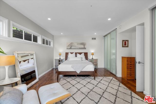 8809 Appian Way, Los Angeles CA: https://media.crmls.org/mediaz/b57fc23d-5e1c-49e3-a7e6-b9e8a5afe9ec.jpg