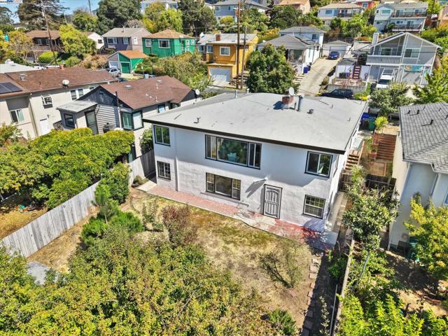 1551 Merced St, Richmond CA: https://media.crmls.org/mediaz/b57ff8c8-be2d-4772-b84d-03893bbedc86.jpg