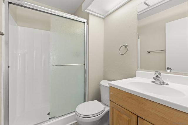 12194 Wilsey Way, Poway CA: https://media.crmls.org/mediaz/b58014ca-ed62-4456-a1b9-dd5ee226b51d.jpg