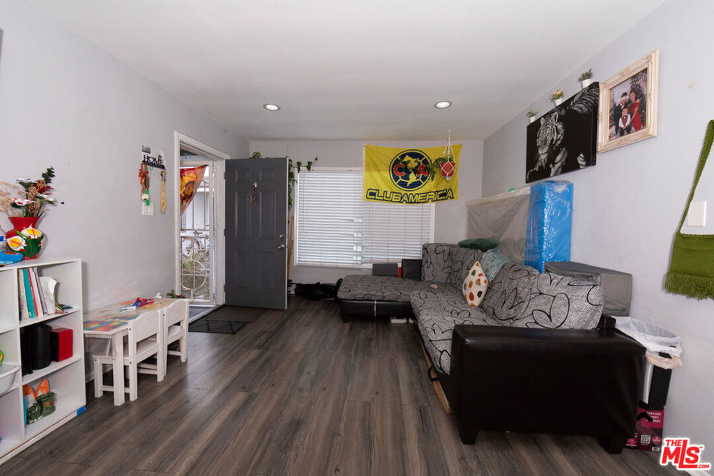 MLS #25548965 img 18