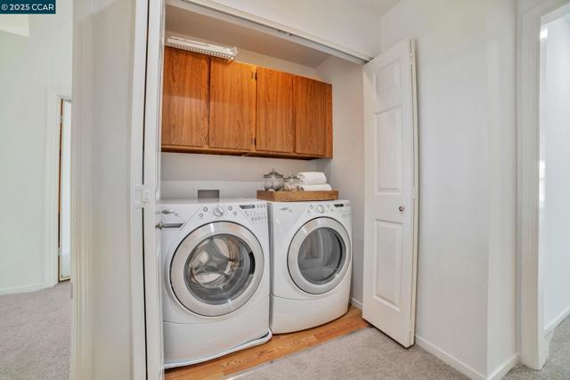 1364 Canyon Side Ave, San Ramon CA: https://media.crmls.org/mediaz/b5825c6c-fe37-4e86-a92c-3412b89a1855.jpg