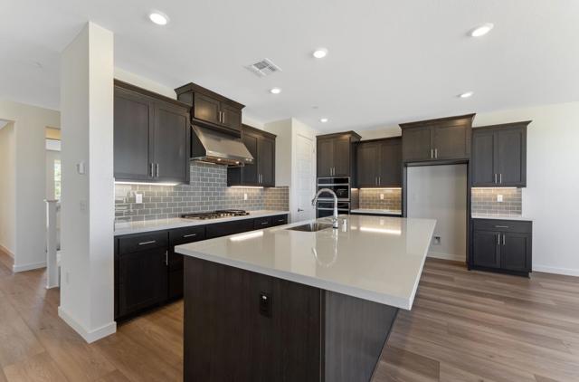 5956 Big Sky Drive, Fairfield CA: https://media.crmls.org/mediaz/b582d22a-84c5-433f-bdbf-c8e43215fca2.jpg
