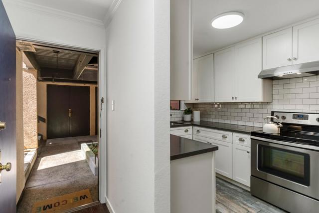 1 Laurel Street, San Carlos CA: https://media.crmls.org/mediaz/b5836bae-0f9a-487e-a52c-d0dc4331e32d.jpg