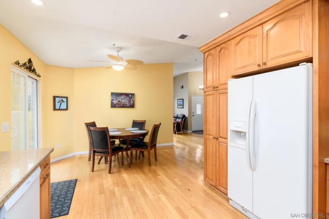 9919 Sorrel Ave, Lakeside CA: https://media.crmls.org/mediaz/b5837c77-03cc-4a87-a538-4d574d64c8ef.jpg