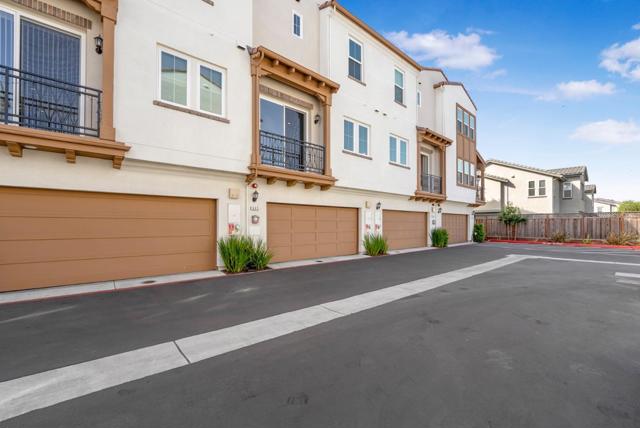 605 Los Castanos Drive, Morgan Hill CA: https://media.crmls.org/mediaz/b58412b7-83d1-4238-a20e-65d15f134f65.jpg